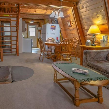 Rustic Cabin 2 - Two Bedroom Forest Lakes Estates Esterno foto